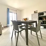 Regina Di Apartament