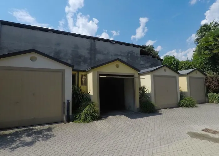 Regina Di Донго